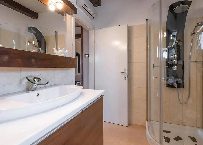 Amneris Semesterbostad *