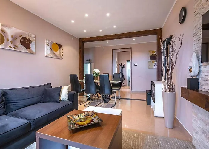 Amneris Semesterbostad